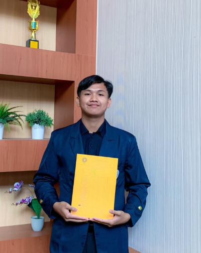 AHMAD RIZKI MUBAROK - S1 ADMINISTRASI PUBLIK 